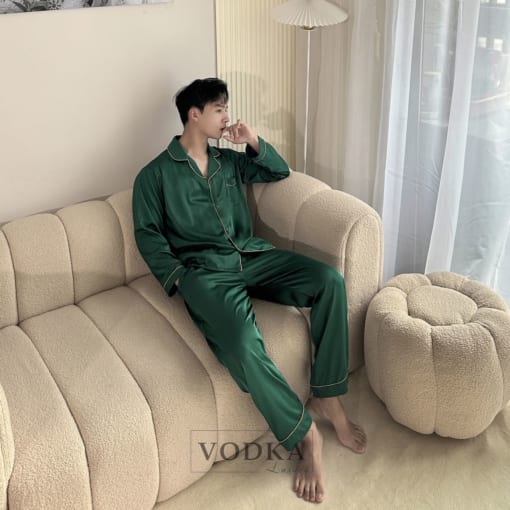 Bộ Đồ Ngủ Nam Pijama Lụa Satin Xanh Cao Cấp T17ST – Vodka Luxury